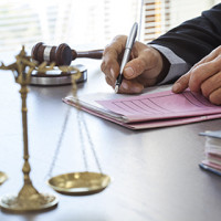 Disziplinarrechtliche Ma&szlig;st&auml;be f&uuml;r Beamte im Fokus